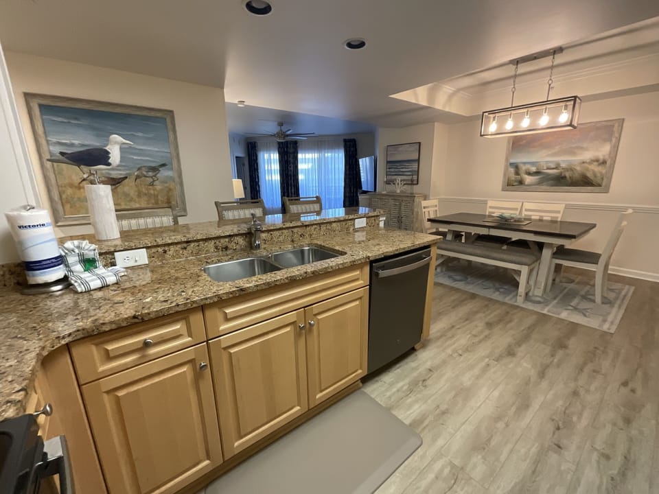 Condo, 3 Bedrooms | Private kitchen | Coffee/tea maker, fridge, oven, toaster