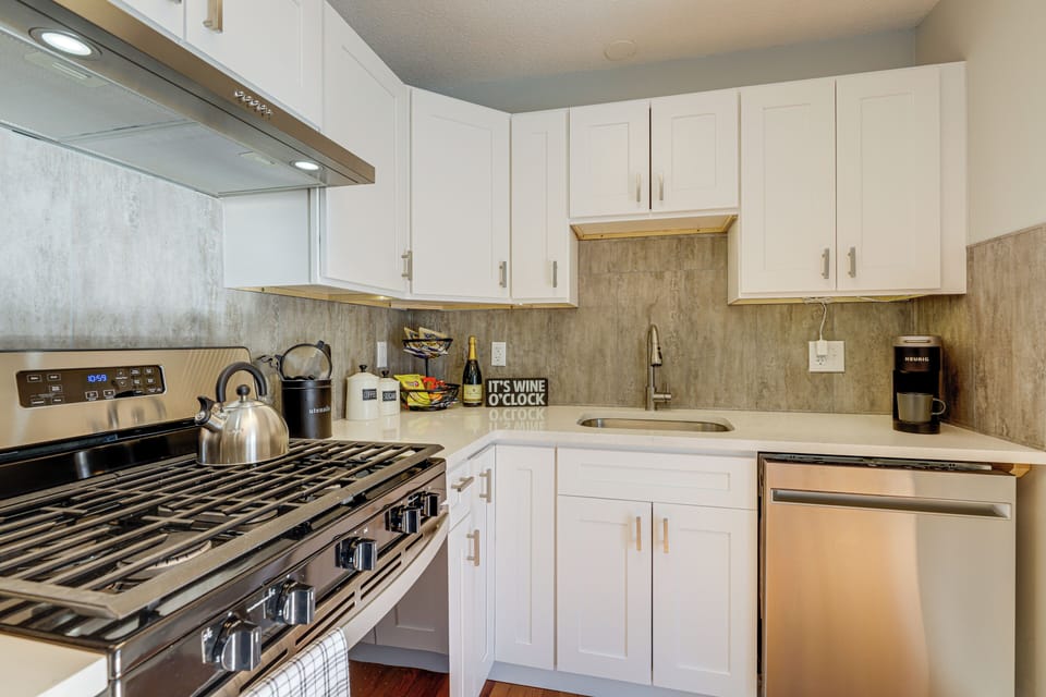 House (2 Bedrooms) | Interior