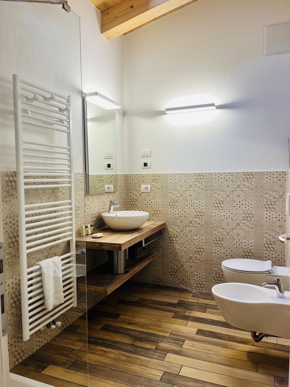 Condo | Bathroom | Shower, rainfall showerhead, free toiletries, hair dryer