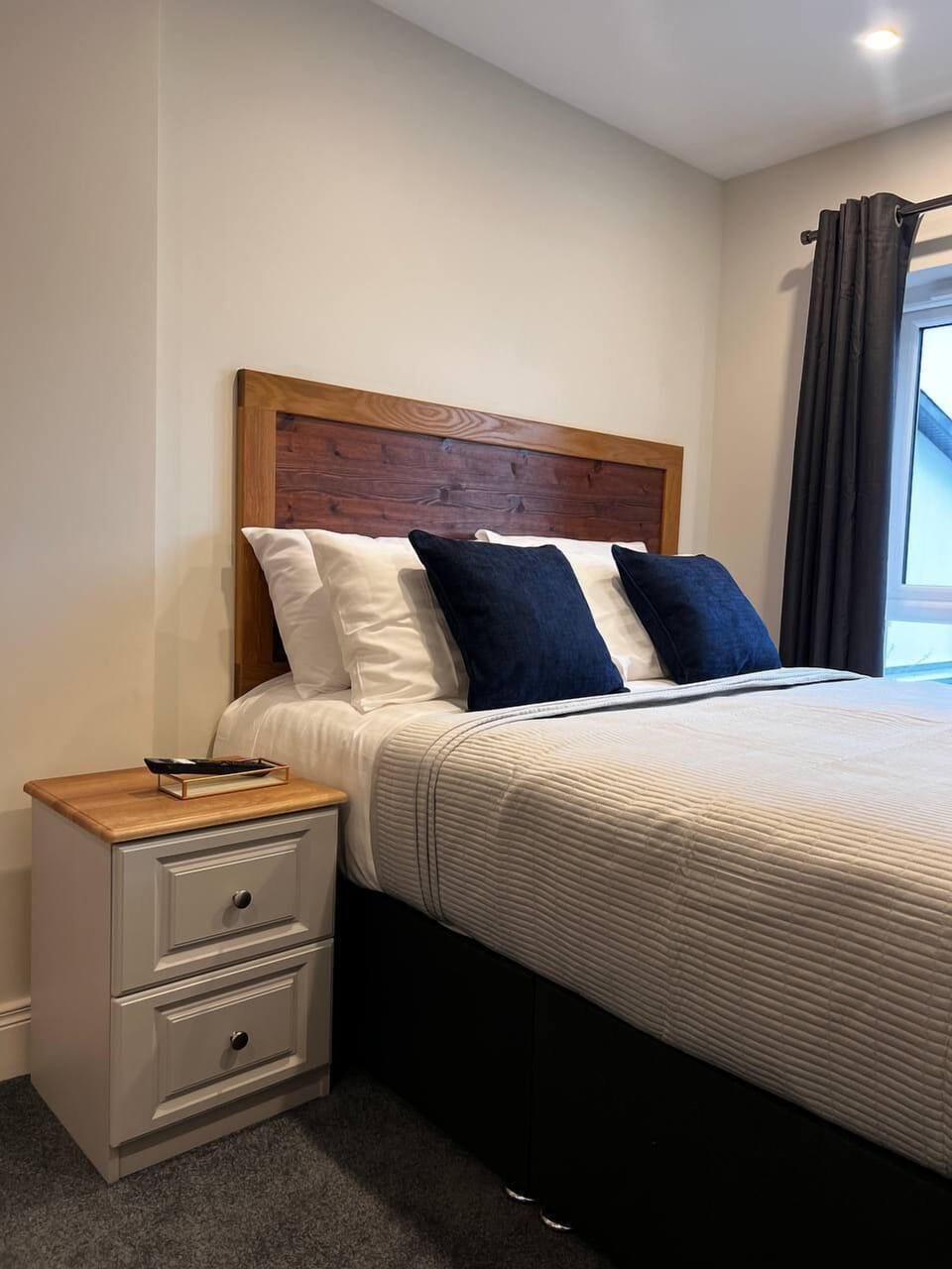 Deluxe Double Room | Blackout drapes, soundproofing, iron/ironing board, free WiFi