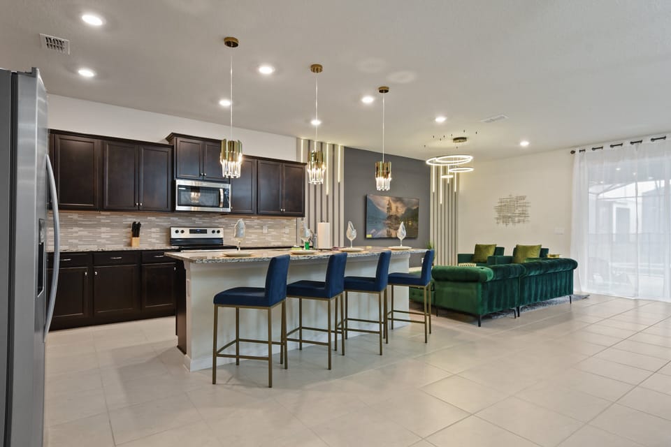 House, Multiple Beds, Pool Access, Pool View (4229LA WIR) | Private kitchen