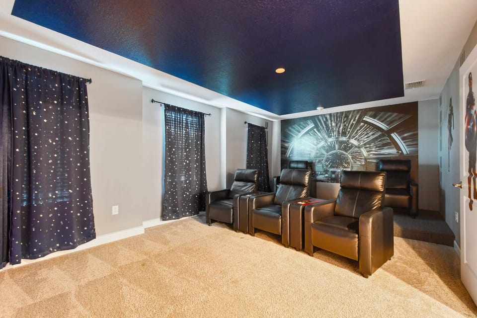 House, Multiple Beds, Pool Access, Pool View (4550NL SL) | Interior
