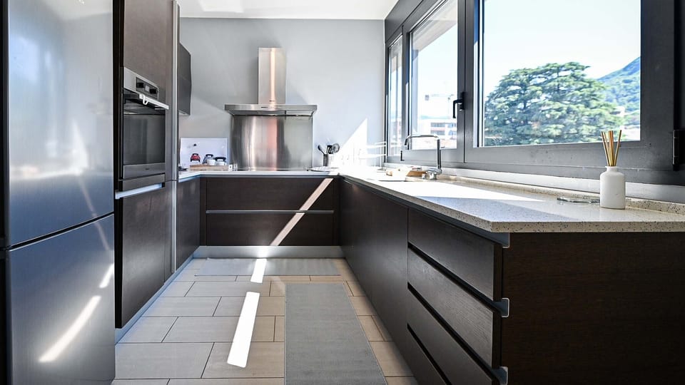 Apartment, 3 Bedrooms, Balcony, Garden View | Private kitchen