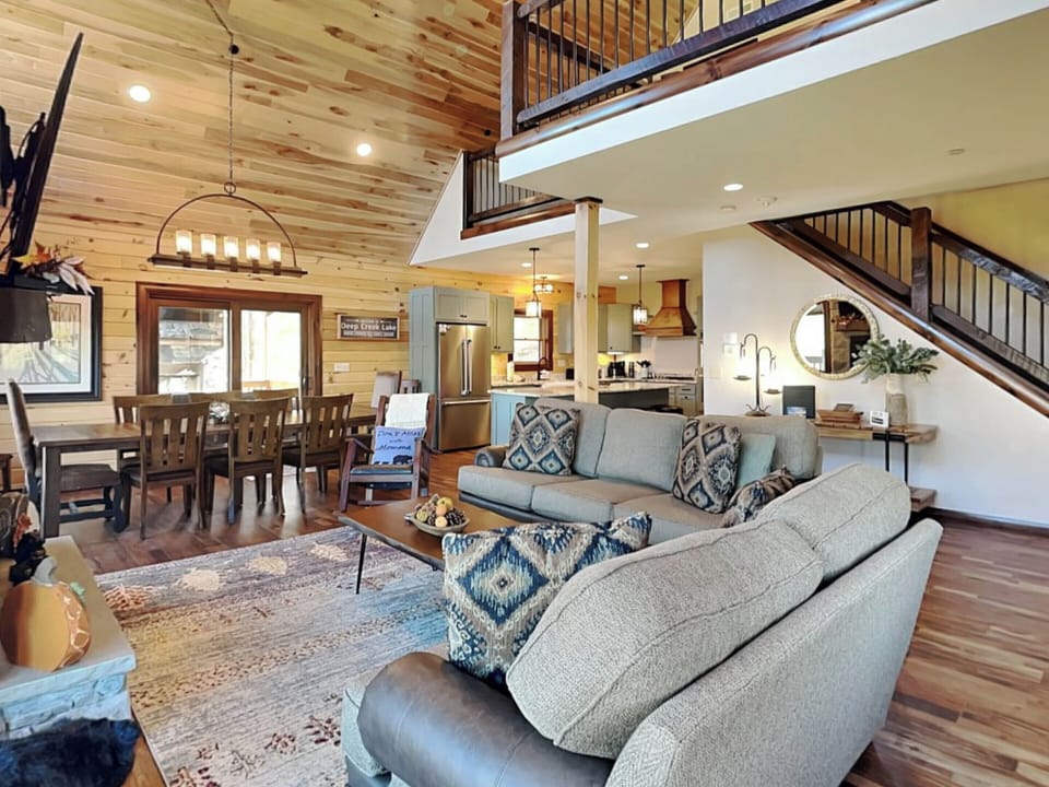 House (5 Bedrooms) | Property amenity