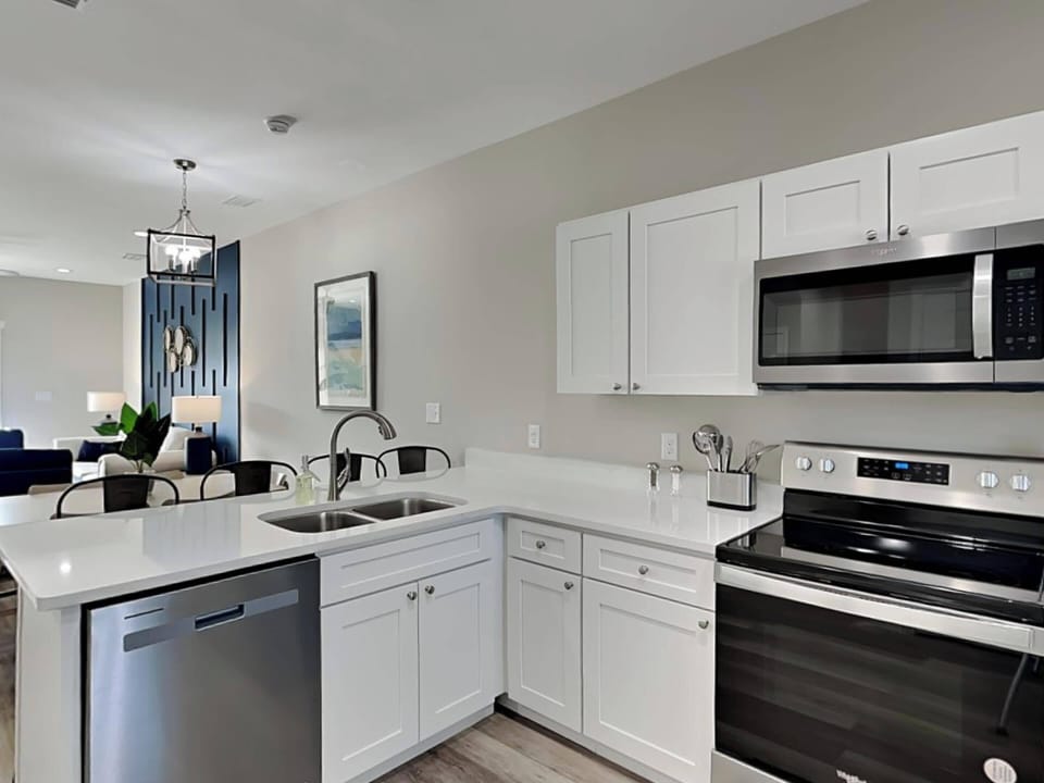 Studio (3 Bedrooms) | Property amenity