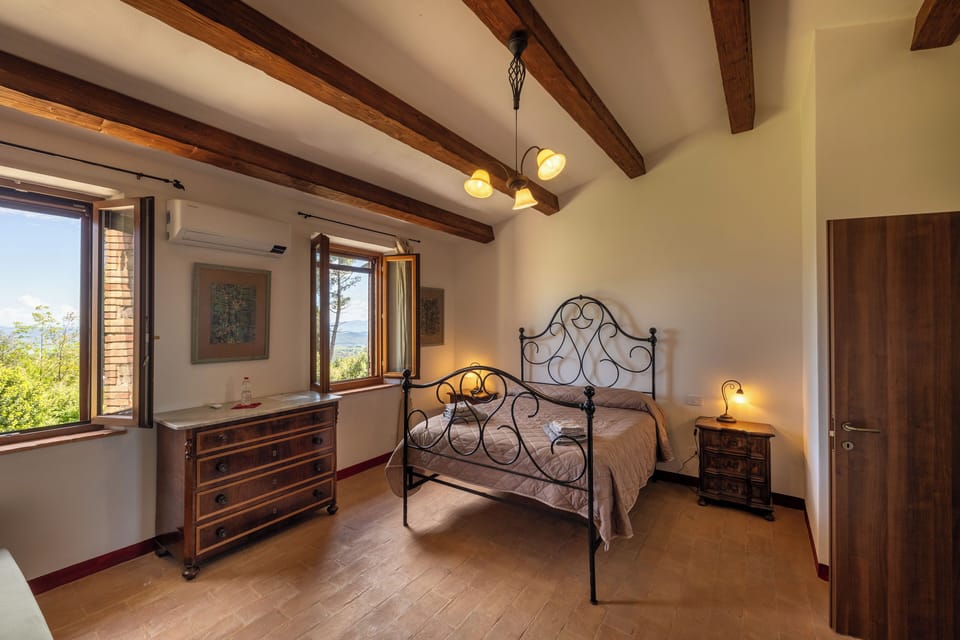 Superior Room | Free WiFi, bed sheets
