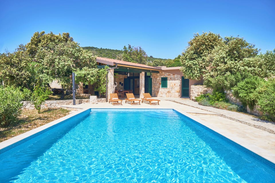 Private pool
