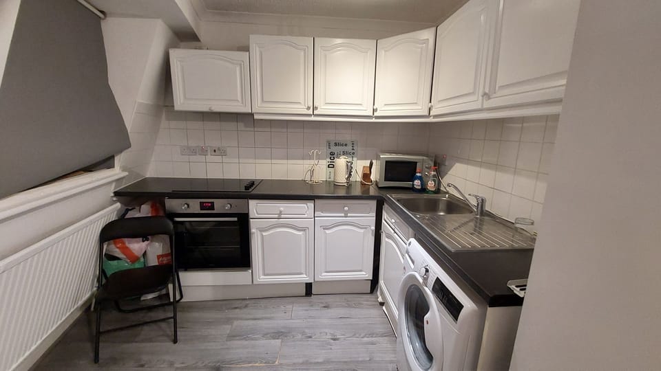 Apartment | Private kitchen | Fridge, microwave, oven, stovetop