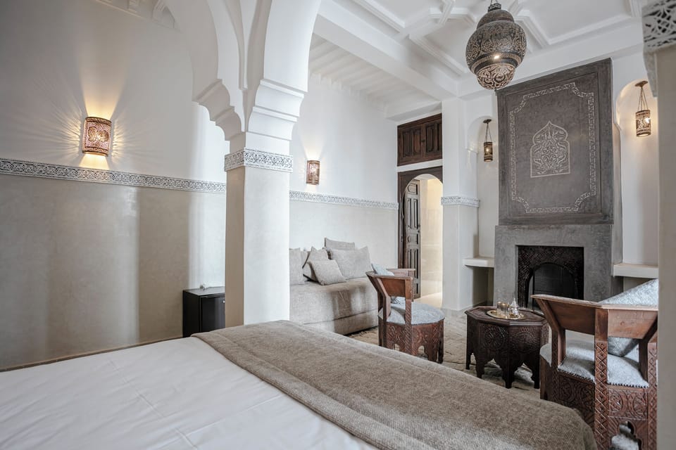 Royal Room | Egyptian cotton sheets, premium bedding, in-room safe, desk