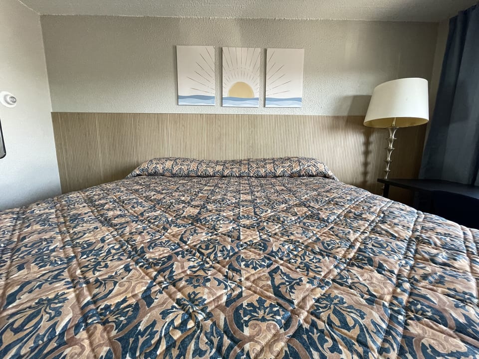 Executive Room | Premium bedding, down comforters, memory foam beds