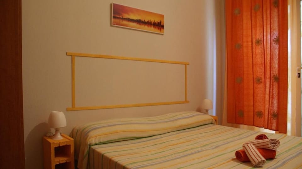 Economy Room | 1 bedroom, free WiFi