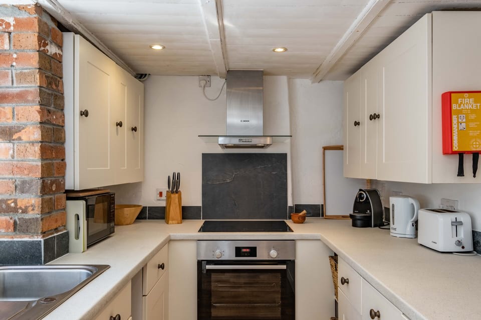 Fridge, dishwasher, electric kettle, toaster