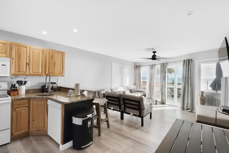 Condo, Multiple Beds (Klaus House 4) | Interior