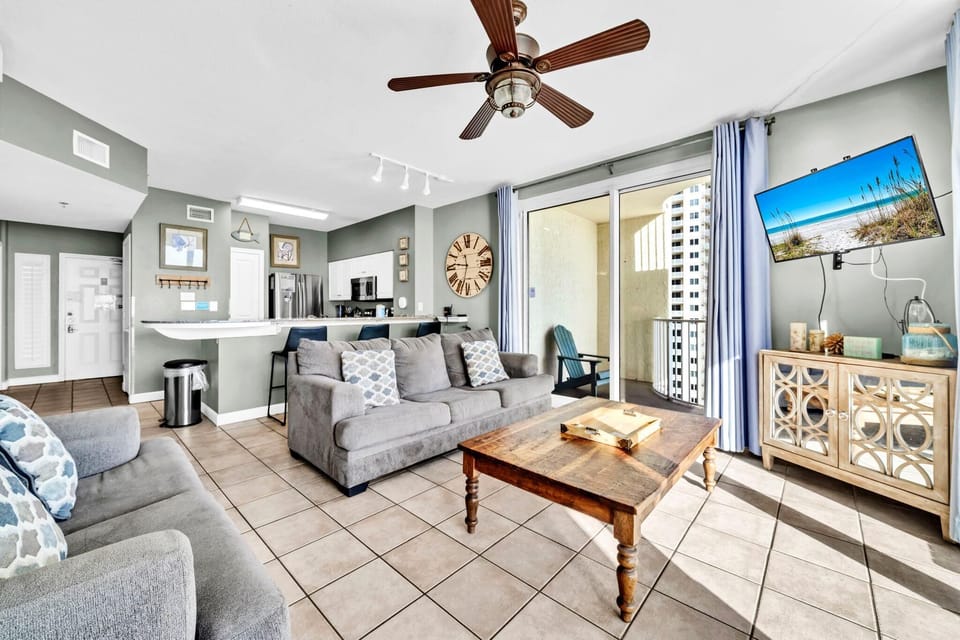 Condo, Multiple Beds (Shores of Panama 1003) | Living area | TV