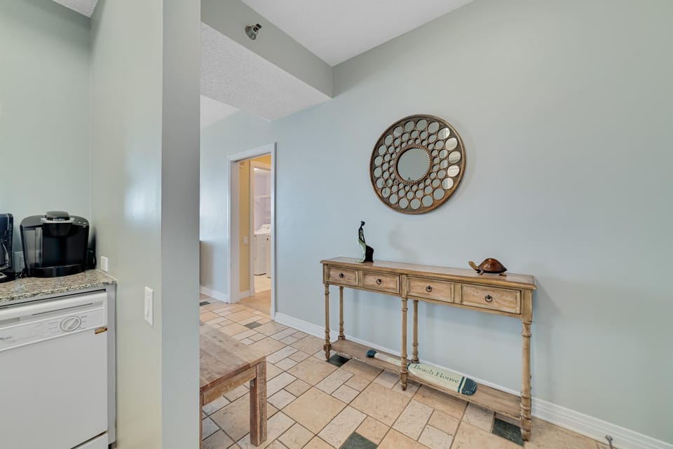 Condo, Multiple Beds (Beach Colony Tower 12B) | Interior