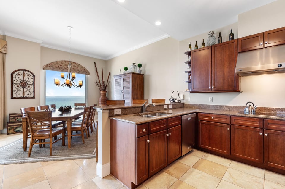 Condo, Multiple Beds (Indigo East 2102 Penthouse w/Cabana) | Private kitchen | Oven, toaster, paper towels