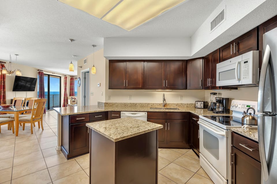 Condo, Multiple Beds (Bluewater 1101) | Private kitchen | Oven, toaster, paper towels