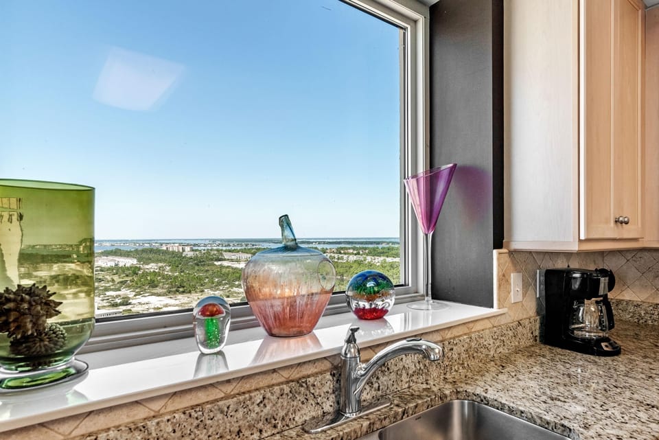 Condo, Multiple Beds (Indigo East 1906) | Interior