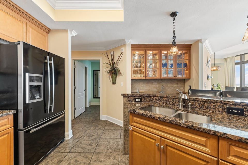 Condo, Multiple Beds (The Oasis at Orange Beach 2006 (Phoen) | Private kitchen | Oven, toaster, paper towels
