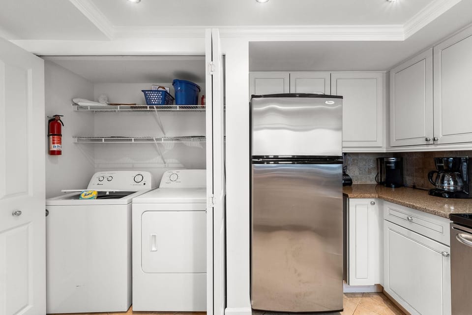Condo, Multiple Beds (Shipwatch B301) | Interior