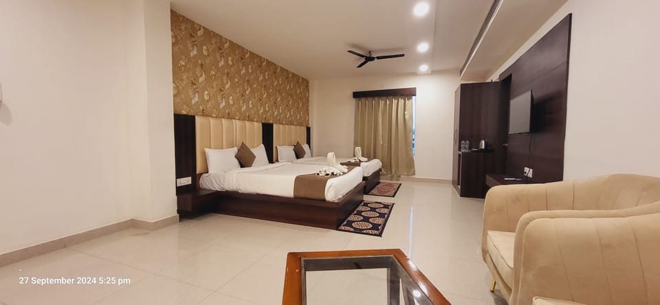 Family Quadruple Room | Free WiFi