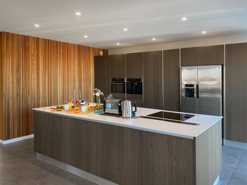 Deluxe Apartment, 2 Bedrooms, Terrace, City View | Private kitchen | Espresso maker, electric kettle
