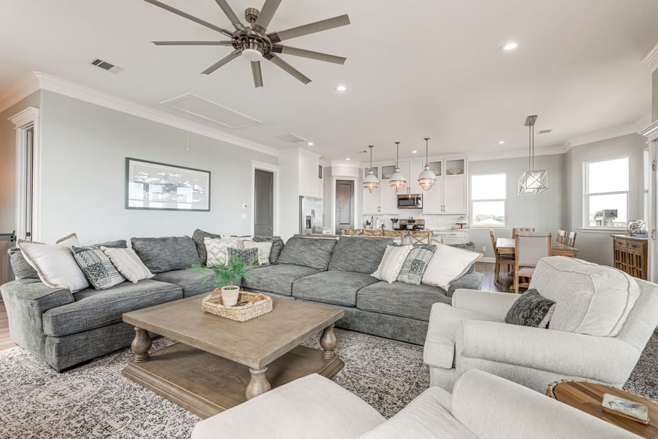 House (5 Bedrooms) | Interior