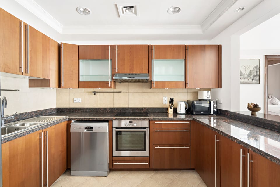 Luxury Apartment | Private kitchen | Fridge, microwave, oven