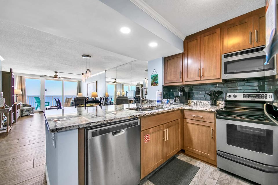 Condo, Multiple Beds (Dunes of Panama 2002E) | Private kitchen | Oven, toaster