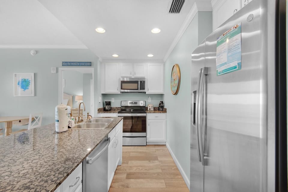 Condo, Multiple Beds (Sterling Reef 102) | Private kitchen | Oven, toaster