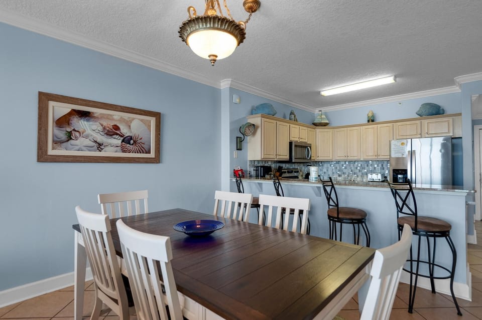 Condo, Multiple Beds (Ocean Villa 1101) | Dining