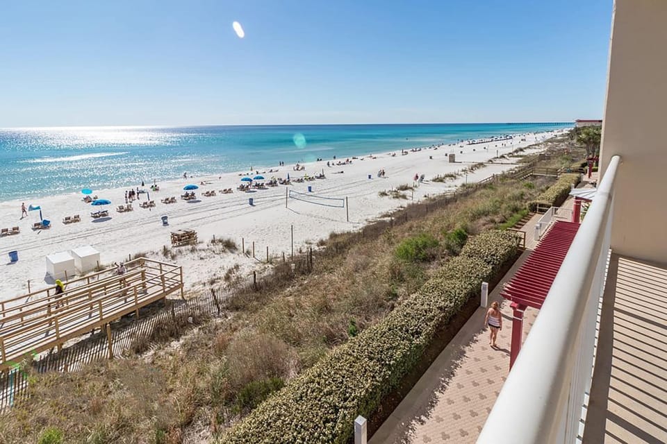 Condo, 1 King Bed with Sofa bed (Majestic Beach Towers 1-314) | Beach | On the beach