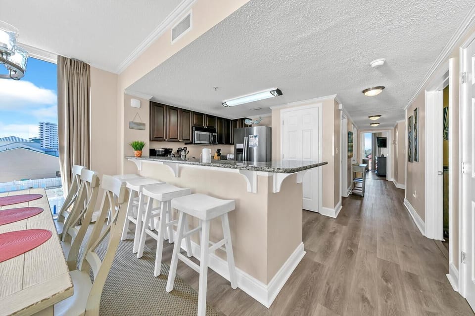 Condo, Multiple Beds (Majestic Beach Towers 1-301) | Dining