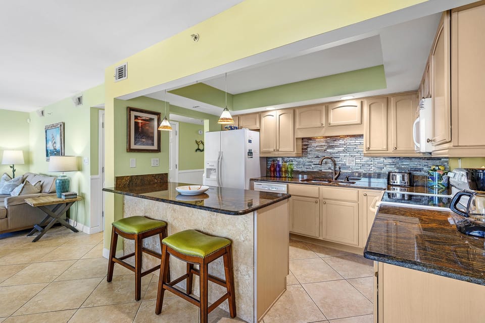 Condo, Multiple Beds (SeaSpray Riverside 214) | Private kitchen | Oven, toaster, paper towels