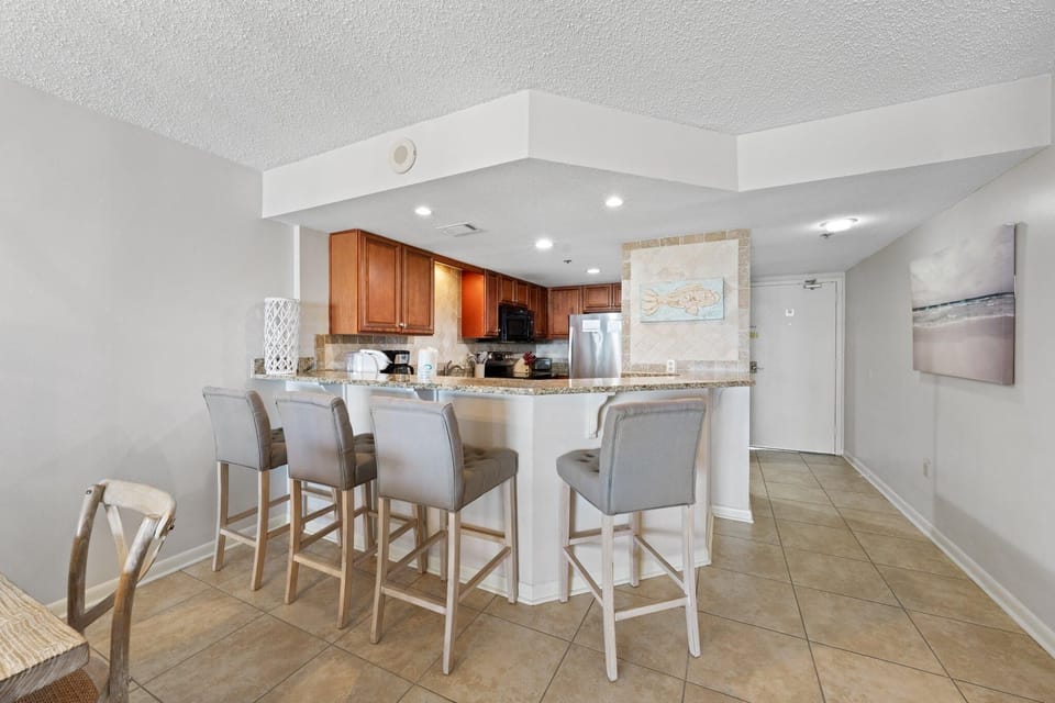 Condo, Multiple Beds (Summerchase 1107) | Private kitchen | Oven, toaster, paper towels