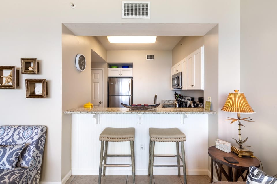 Condo, 1 King Bed with Sofa bed (Windemere 904 Pool Side Cabana Includ) | Interior