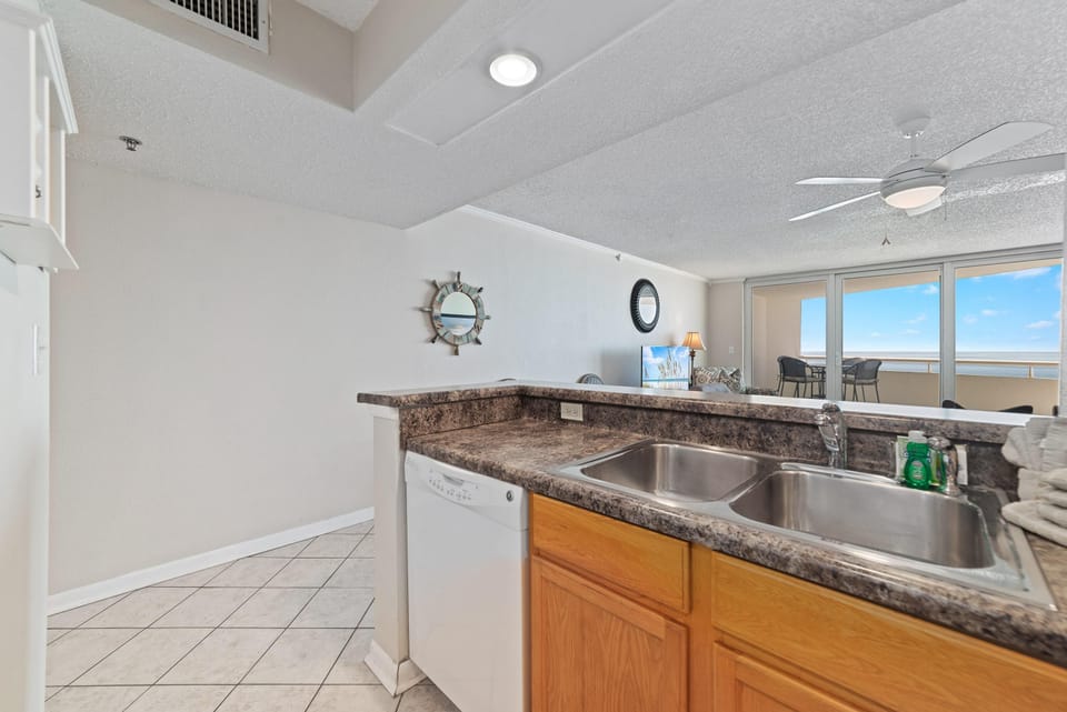 Condo, 1 King Bed with Sofa bed (Perdido Sun 712) | Interior