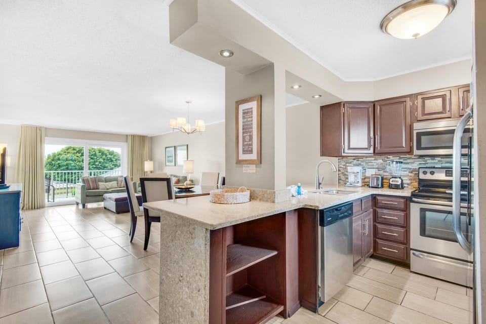 Condo, 1 King Bed with Sofa bed (Ocean 214 at The Islander) | Private kitchen | Oven, toaster