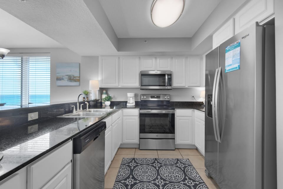 Condo, Multiple Beds (Sea Dunes 304) | Private kitchen | Oven, toaster