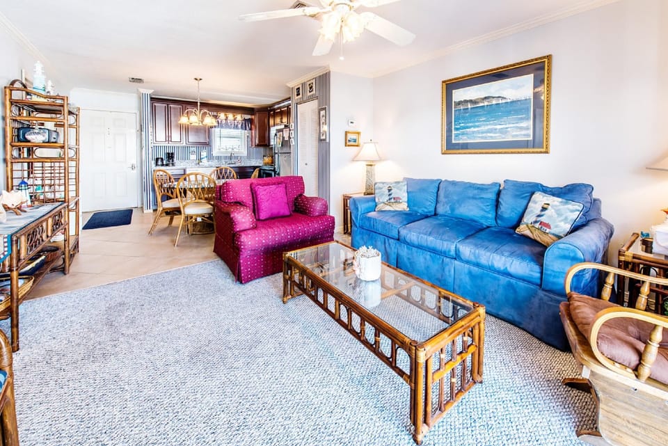 Condo, 1 Queen Bed with Sofa bed (Hermitage By The Bay 305) | Living area | TV