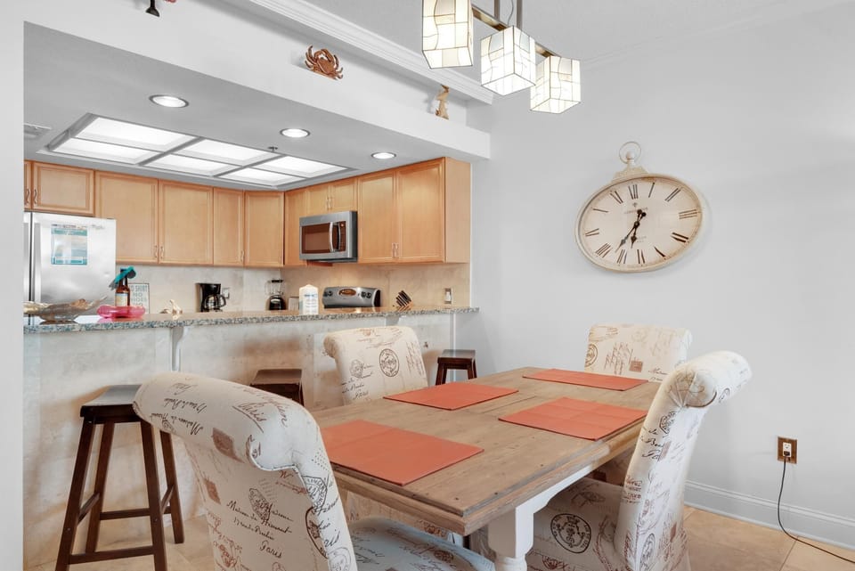 Condo, Multiple Beds (East Pass 207) | Dining