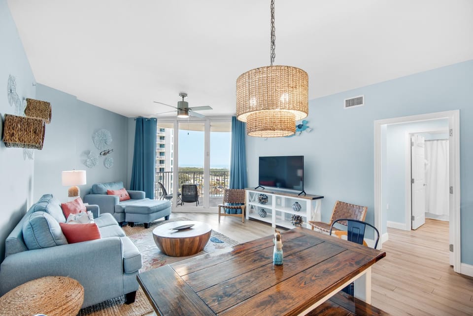 Condo, 1 King Bed with Sofa bed (Palms Resort #2811 Jr. 2BR) | Living area | TV