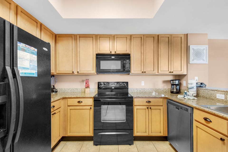 Condo, Multiple Beds (Palms Resort #2416 Full 2 Bedroom) | Private kitchen | Oven, toaster
