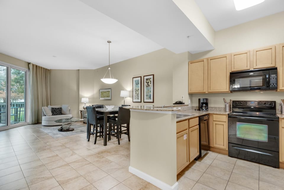 Condo, 1 King Bed with Sofa bed (Palms Resort #2106 Jr. 2BR) | Private kitchen | Oven, toaster