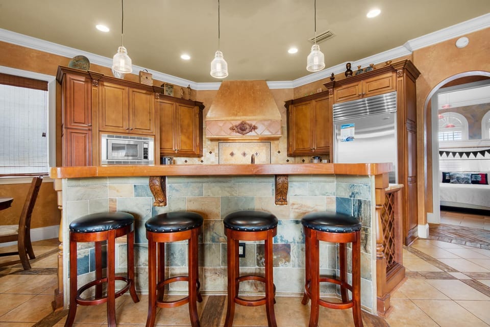 House, Multiple Beds (Villa Tuscana) | Private kitchen | Oven, toaster