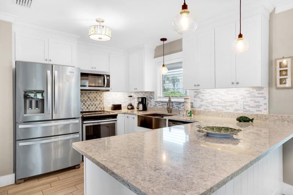 House, Multiple Beds (Sun Seeker) | Private kitchen | Oven, toaster