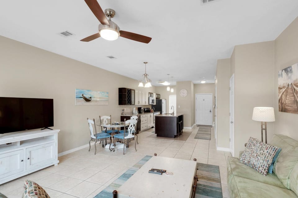 House, Multiple Beds (Gulf Walk 606) | Living area | TV