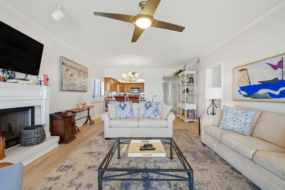 Condo, Multiple Beds (Shipwatch D604) | Living area | TV