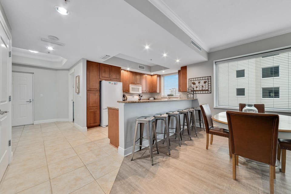 Condo, Multiple Beds (Lost Key C501) | Dining