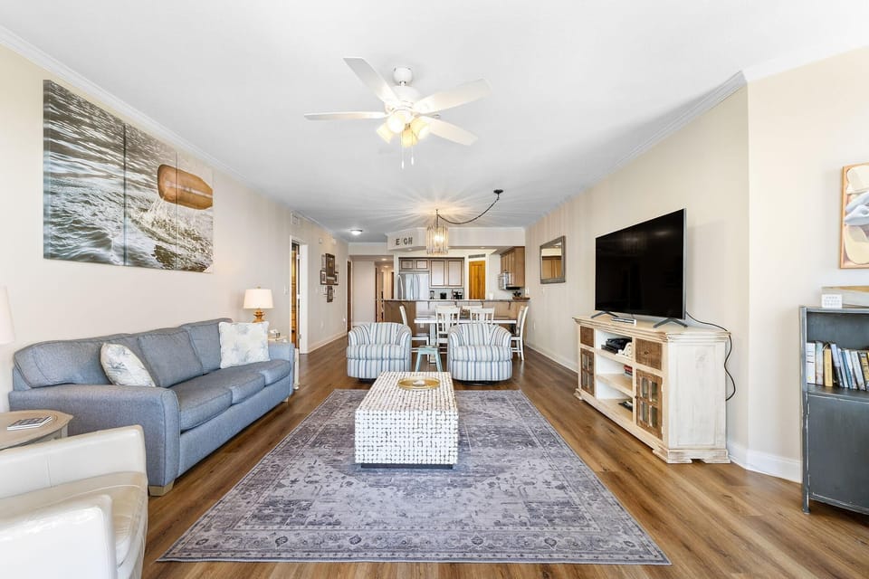 Condo, Multiple Beds (Florencia 703) | Living area | TV